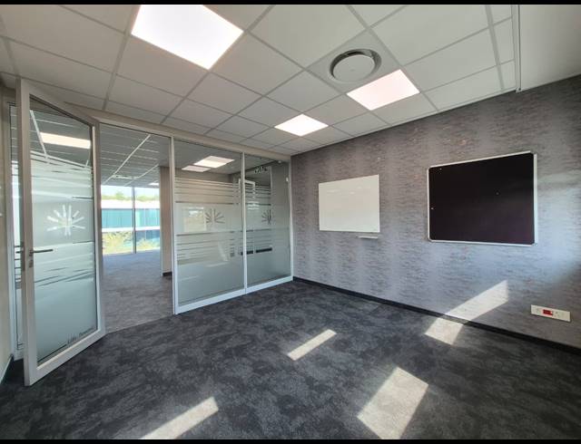 275M² OFFICE TO LET IN ILLOVO